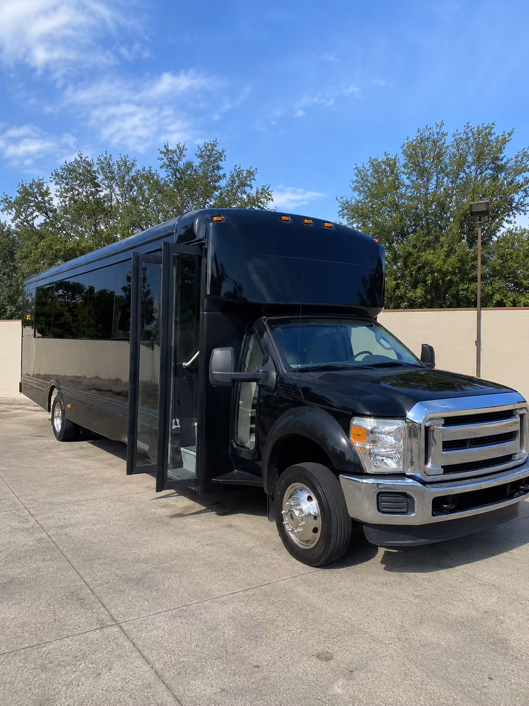 anchorage 20 passenger party bus