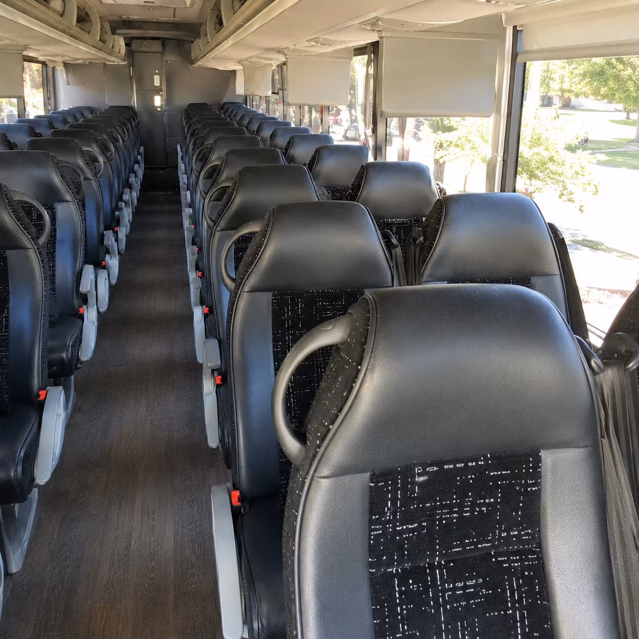 charter buses for anchorage trade show attendees flying into ted stevens airport