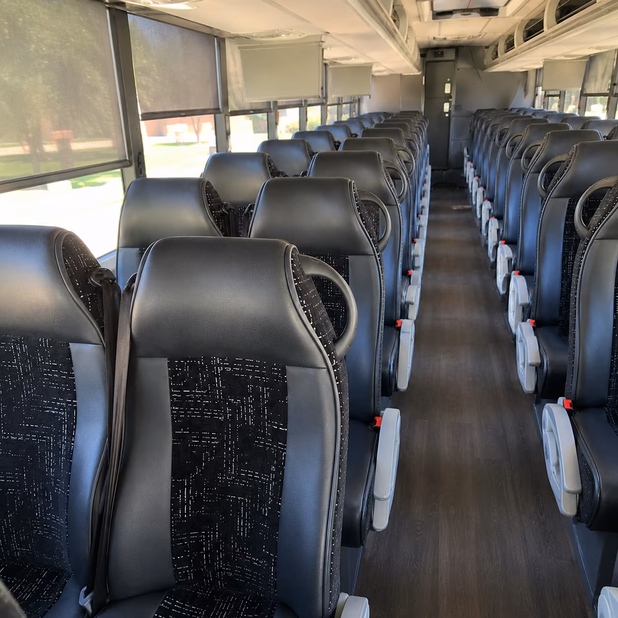 charter buses to alaska airlines center shows and events
